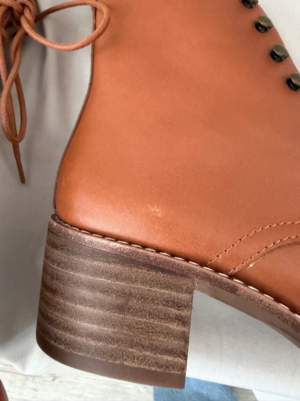 Madewell Patti Lace-Up Leather Ankle Boots (i179) - Picture 15 of 16